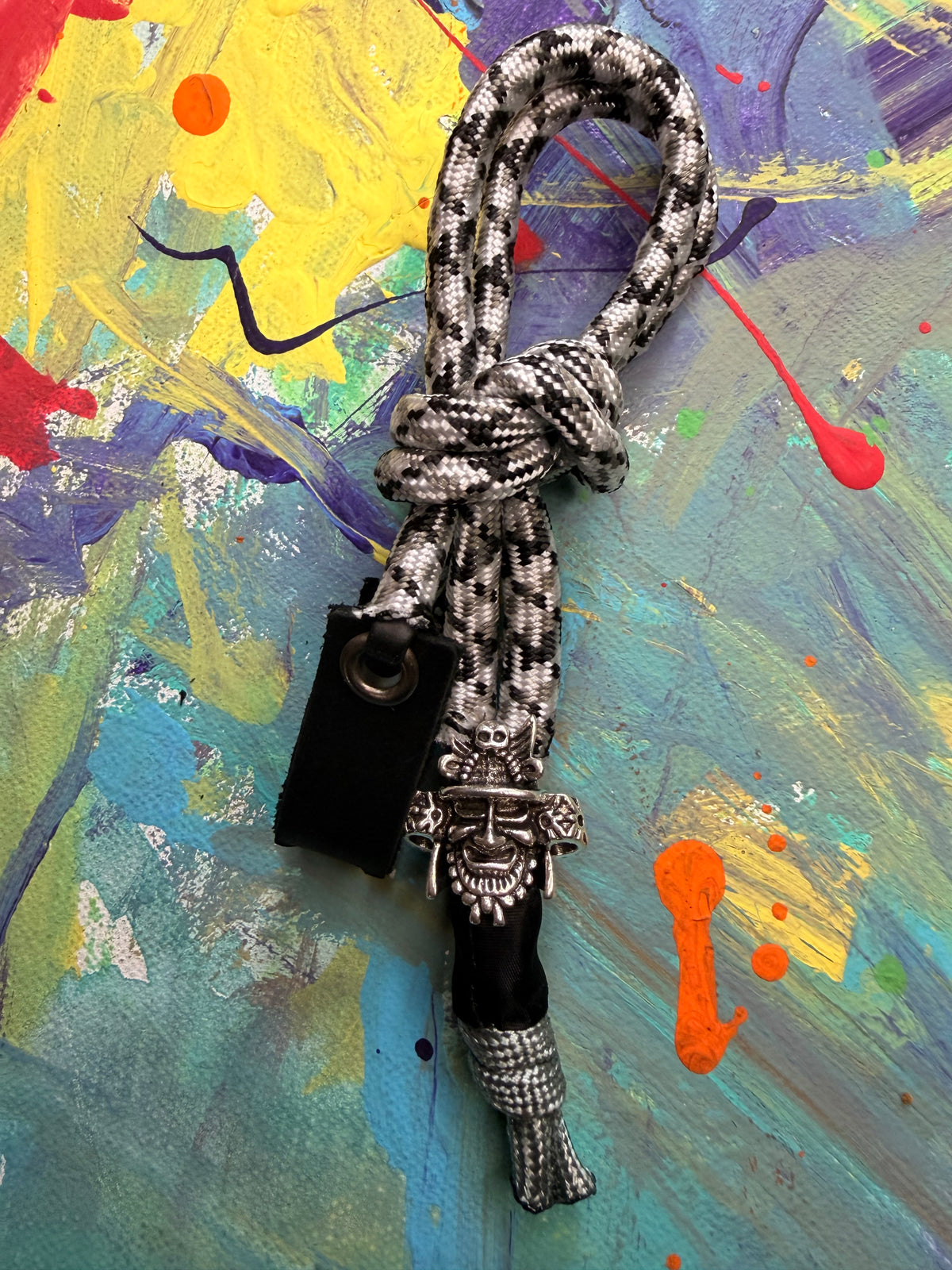 Gray & Black Paracord EDC - Frameless Slingshot w/ Warrior Charm - Black Leather