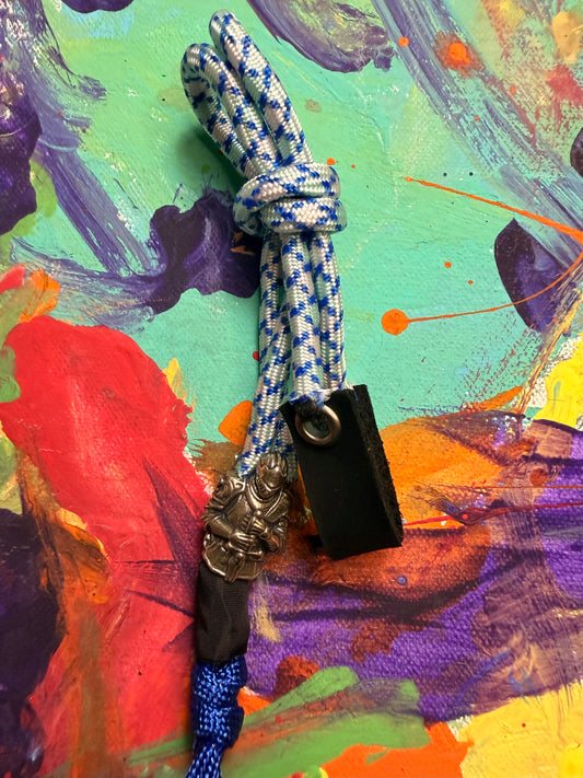 Blue & White Paracord EDC - Frameless Slingshot w/ Knight Charm - Black Leather