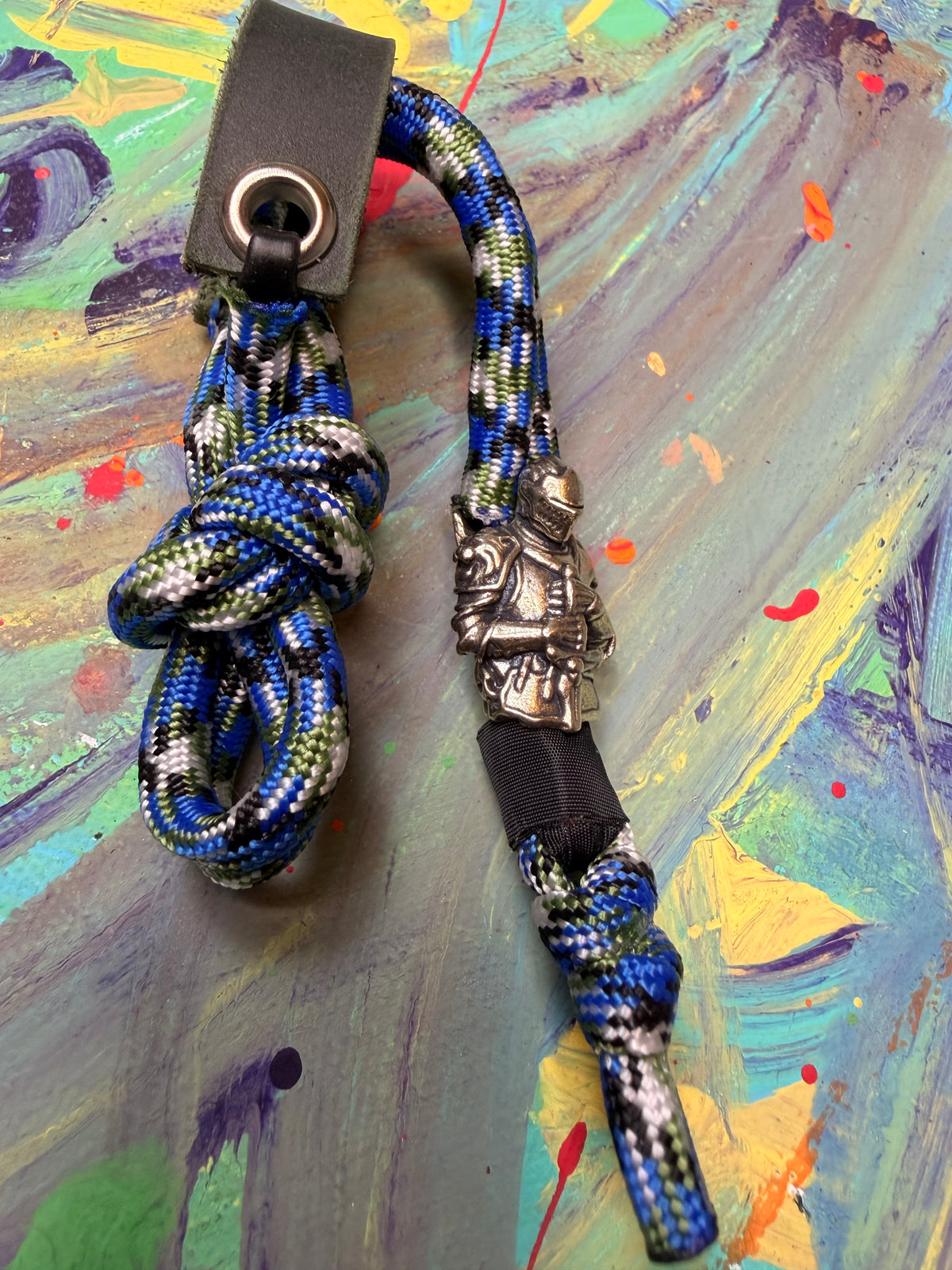 Blue Green & White Paracord EDC - Frameless Slingshot w/ Knight Charm - Green Leather