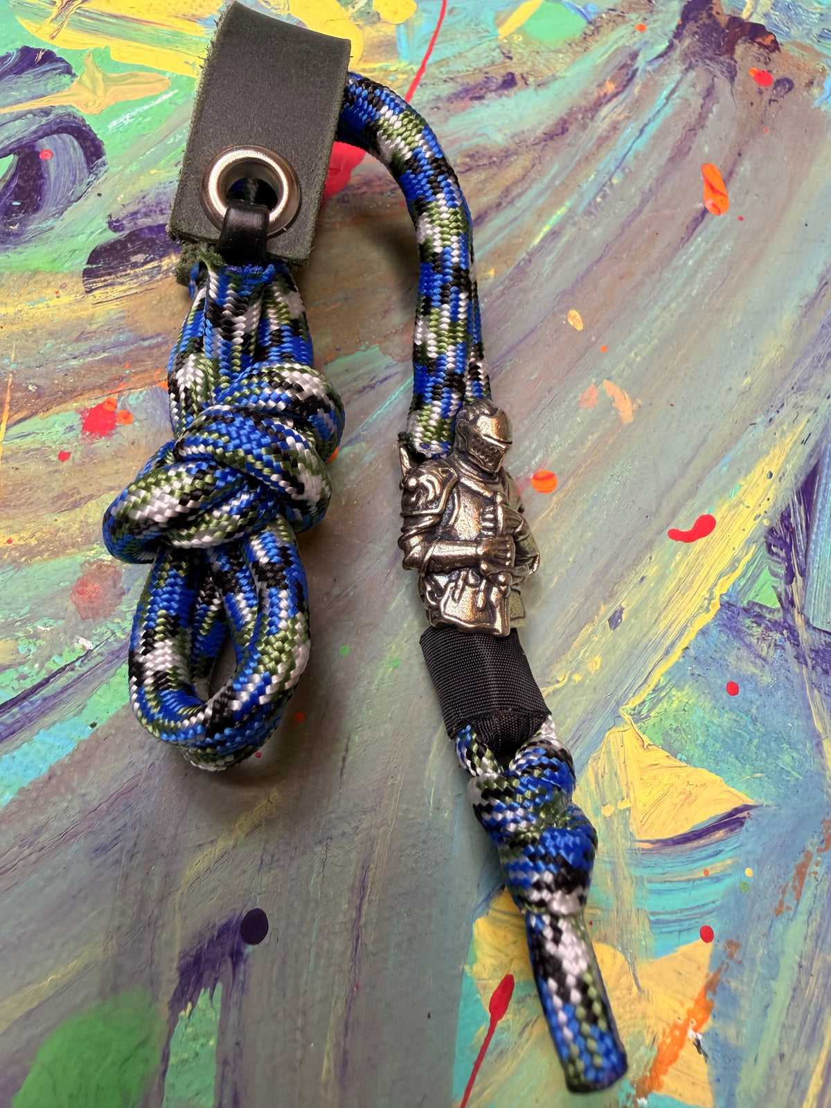 Blue Green & White Paracord EDC - Frameless Slingshot w/ Knight Charm - Green Leather