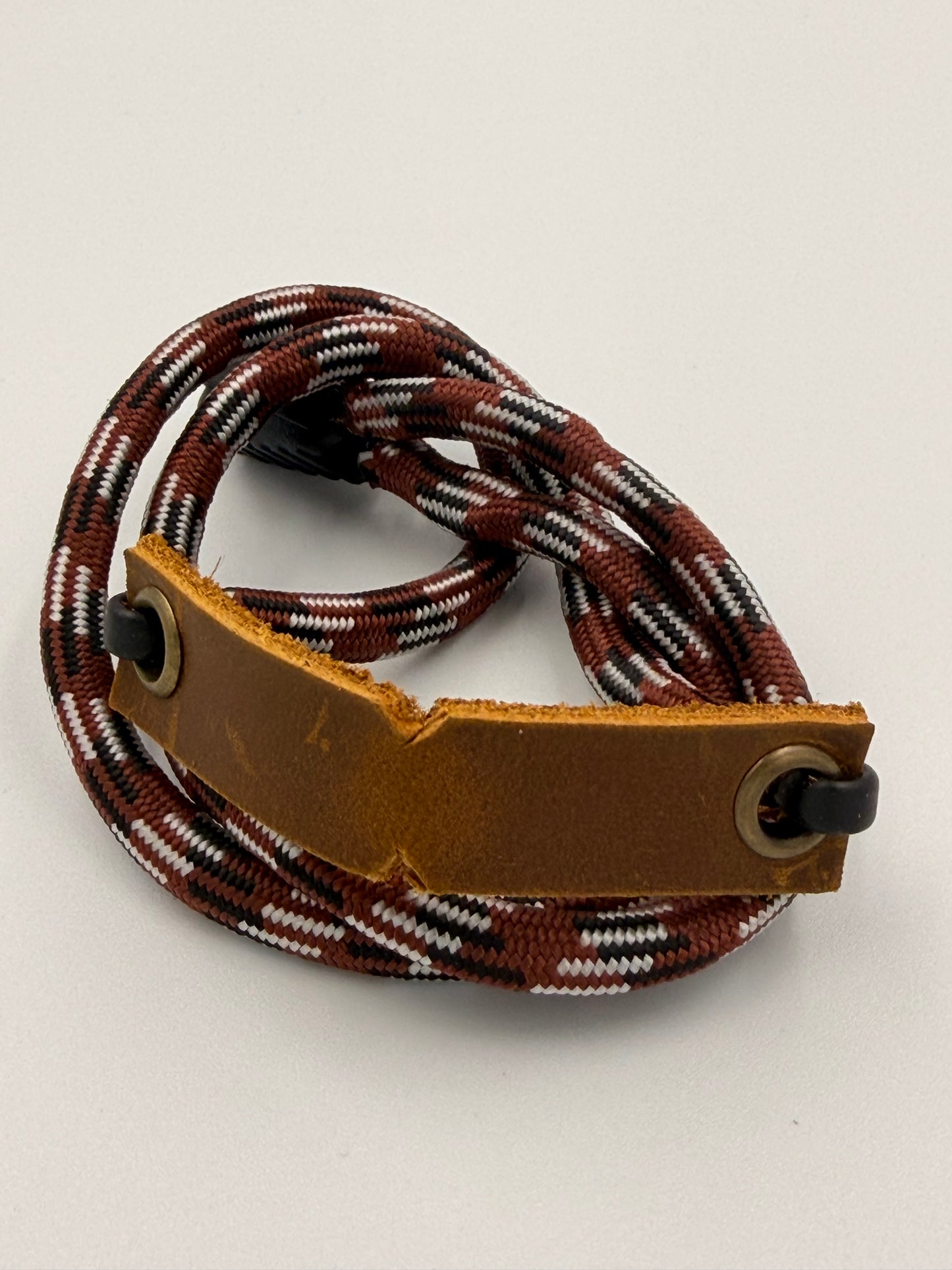 Brown & White Paracord Bracelet - EDC Frameless Slingshot - Genuine Leather