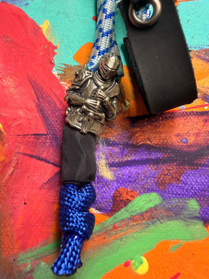 Blue & White Paracord EDC - Frameless Slingshot w/ Knight Charm - Black Leather