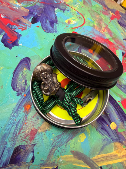 Green & Black Paracord EDC - Frameless Slingshot w/ Bandida Charm - Green Leather