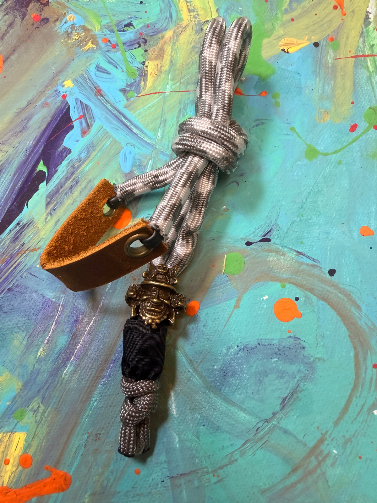 Gray & White Paracord EDC - Frameless Slingshot Warrior Charm - Genuine Leather