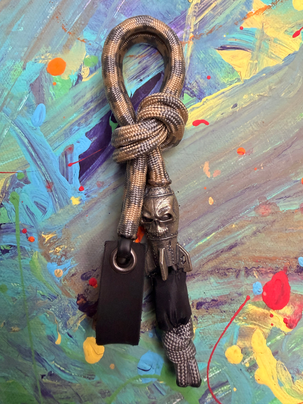 Brown & Gray Paracord EDC - Frameless Slingshot w/ Bomb Skull Charm - Black Leather